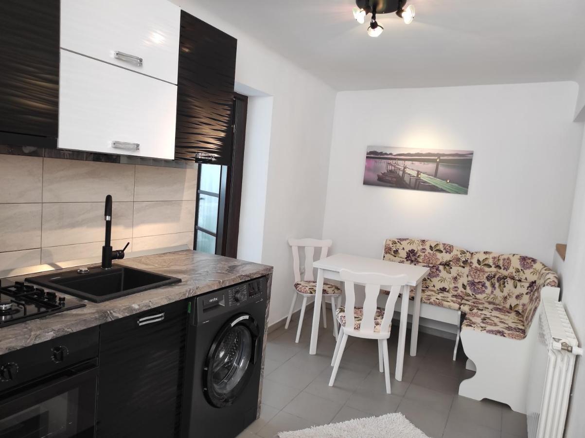 Apartament Garsoniera Cocheta Zona Coresi Mall Brașov